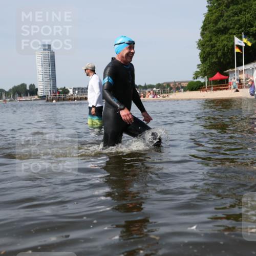 22.06.2025 - Viking Triathlon Michael Strokosch http://msf.ph/oto/8058578 22.06.2025 10:49:24 Schwimmen 64, 155, 256, 263, 317, 321 meine-sportfotos.de