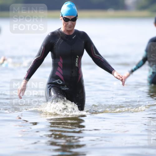 22.06.2025 - Viking Triathlon H.Heesch http://msf.ph/oto/8058613 22.06.2025 10:58:38 Schwimmen 268 meine-sportfotos.de