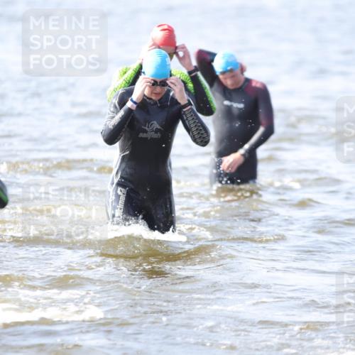 22.06.2025 - Viking Triathlon H.Heesch http://msf.ph/oto/8058622 22.06.2025 10:27:47 Schwimmen 1, 14, 90, 176, 178, 196, 198, 230, 289, 401, 534, 616 meine-sportfotos.de