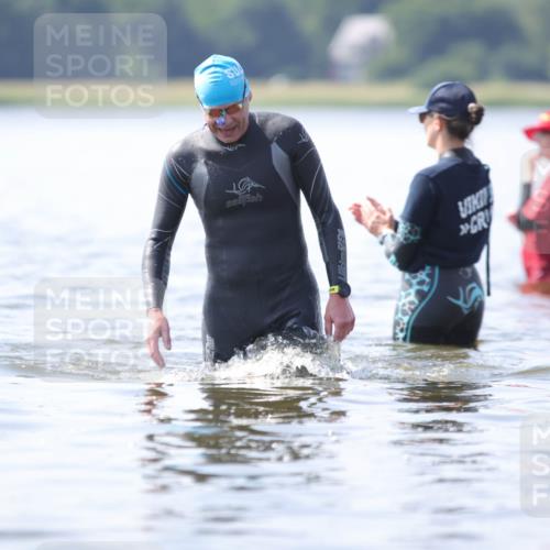 22.06.2025 - Viking Triathlon H.Heesch http://msf.ph/oto/8058628 22.06.2025 10:58:55 Schwimmen 234, 268 meine-sportfotos.de