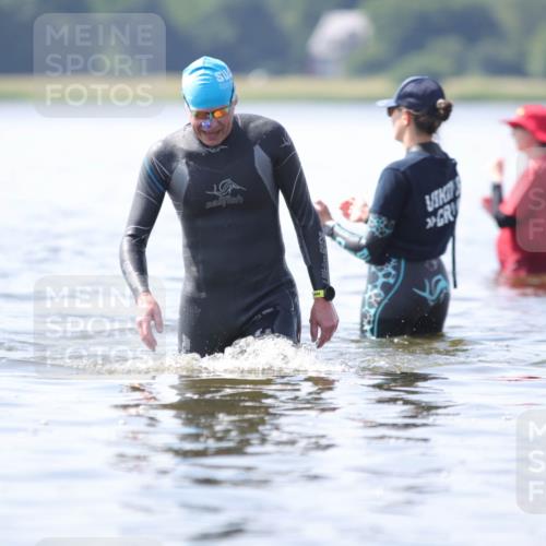 22.06.2025 - Viking Triathlon H.Heesch http://msf.ph/oto/8058632 22.06.2025 10:58:55 Schwimmen 234, 268 meine-sportfotos.de