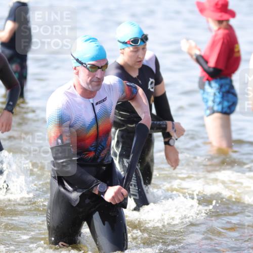 22.06.2025 - Viking Triathlon H.Heesch http://msf.ph/oto/8058666 22.06.2025 10:27:59 Schwimmen 14, 90, 178, 196, 198, 289, 367, 401, 534, 616 meine-sportfotos.de