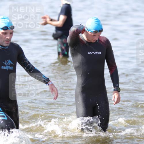22.06.2025 - Viking Triathlon H.Heesch http://msf.ph/oto/8058668 22.06.2025 10:28:00 Schwimmen 14, 90, 178, 196, 289, 367, 401, 534, 616 meine-sportfotos.de