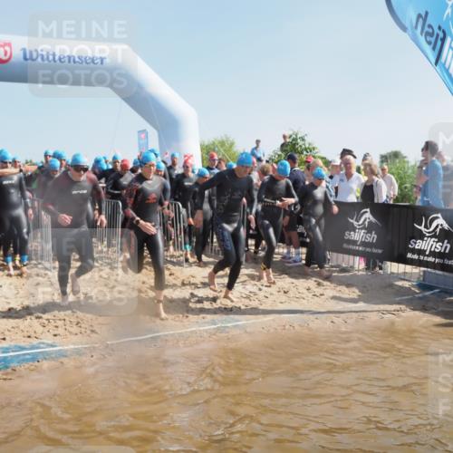 22.06.2025 - Viking Triathlon MichiJ http://msf.ph/oto/8058703 22.06.2025 10:03:26 Schwimmen 25, 34, 42, 88, 89, 163, 182, 221, 229, 251, 324, 332, 454, 540, 556 meine-sportfotos.de
