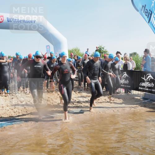 22.06.2025 - Viking Triathlon MichiJ http://msf.ph/oto/8058718 22.06.2025 10:03:26 Schwimmen 25, 34, 42, 88, 89, 163, 182, 221, 229, 251, 324, 332, 454, 540, 556 meine-sportfotos.de