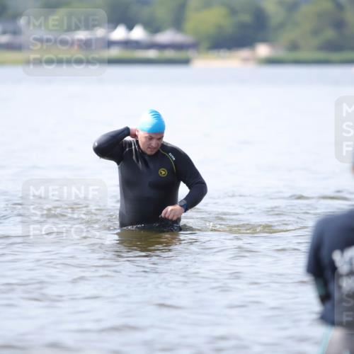 22.06.2025 - Viking Triathlon H.Heesch http://msf.ph/oto/8058732 22.06.2025 11:05:47 Schwimmen  meine-sportfotos.de