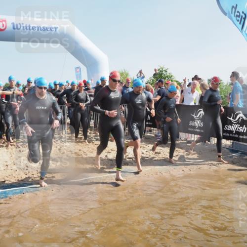 22.06.2025 - Viking Triathlon MichiJ http://msf.ph/oto/8058749 22.06.2025 10:03:32 Schwimmen 25, 42, 58, 88, 179, 182, 221, 251, 324, 332, 434, 454, 556, 645, 659 meine-sportfotos.de