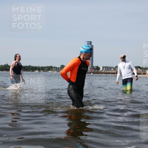 22.06.2025 - Viking Triathlon Michael Strokosch http://msf.ph/oto/8058752 22.06.2025 10:49:55 Schwimmen 69, 97, 140, 270, 273, 356 meine-sportfotos.de
