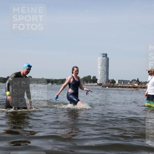 22.06.2025 - Viking Triathlon Michael Strokosch http://msf.ph/oto/8058759 22.06.2025 10:49:56 Schwimmen 69, 97, 140, 270, 273, 356 meine-sportfotos.de