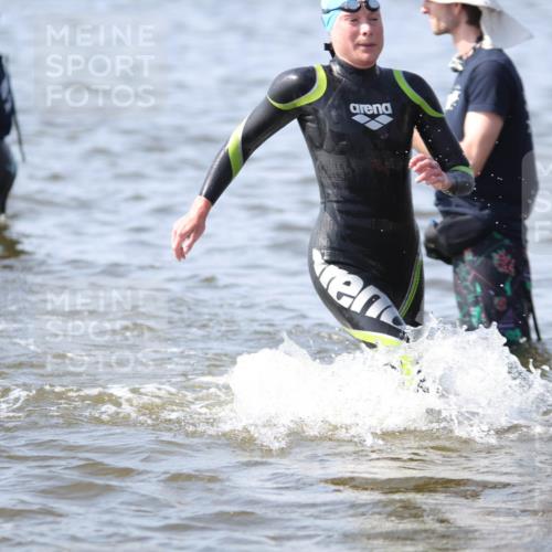 22.06.2025 - Viking Triathlon H.Heesch http://msf.ph/oto/8058780 22.06.2025 10:28:51 Schwimmen 12, 15, 152, 200, 258, 301, 310, 368, 384, 414, 443, 604, 628 meine-sportfotos.de