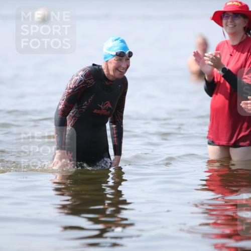 22.06.2025 - Viking Triathlon H.Heesch http://msf.ph/oto/8058786 22.06.2025 11:13:58 Schwimmen  meine-sportfotos.de