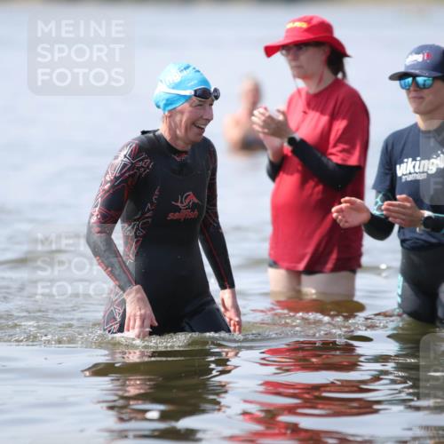 22.06.2025 - Viking Triathlon H.Heesch http://msf.ph/oto/8058796 22.06.2025 11:14:01 Schwimmen  meine-sportfotos.de