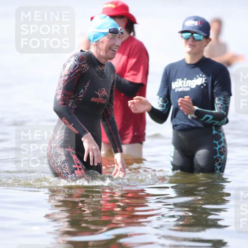 22.06.2025 - Viking Triathlon H.Heesch http://msf.ph/oto/8058800 22.06.2025 11:14:01 Schwimmen  meine-sportfotos.de
