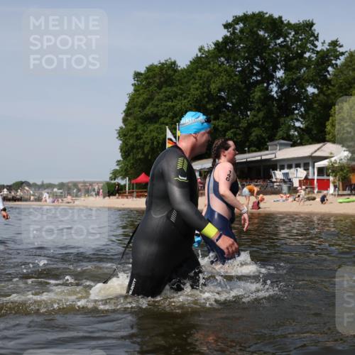 22.06.2025 - Viking Triathlon Michael Strokosch http://msf.ph/oto/8058802 22.06.2025 10:50:00 Schwimmen 69, 97, 140, 270, 273, 356 meine-sportfotos.de
