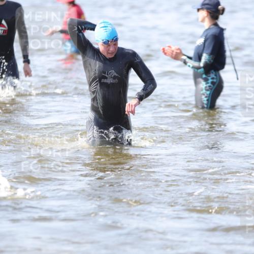 22.06.2025 - Viking Triathlon H.Heesch http://msf.ph/oto/8058805 22.06.2025 10:28:56 Schwimmen 7, 12, 15, 152, 200, 301, 310, 384, 414, 443, 604, 628 meine-sportfotos.de
