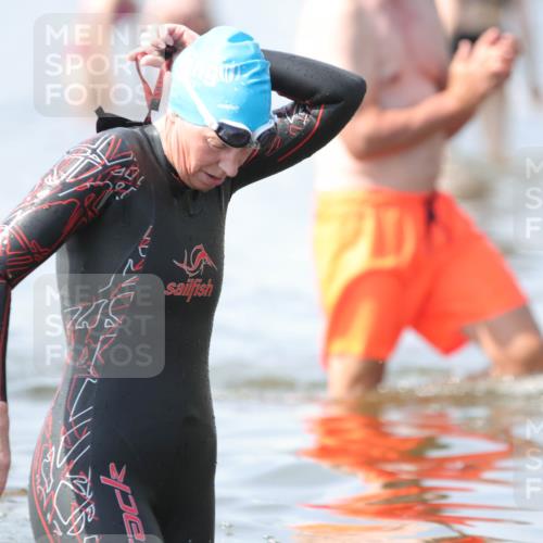 22.06.2025 - Viking Triathlon H.Heesch http://msf.ph/oto/8058809 22.06.2025 11:14:14 Schwimmen 405 meine-sportfotos.de