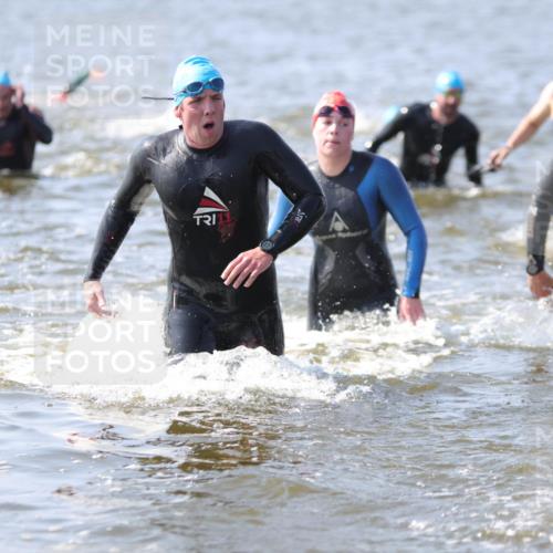 22.06.2025 - Viking Triathlon H.Heesch http://msf.ph/oto/8058819 22.06.2025 10:28:59 Schwimmen 7, 12, 15, 152, 200, 310, 384, 414, 443, 458, 604, 628, 652 meine-sportfotos.de