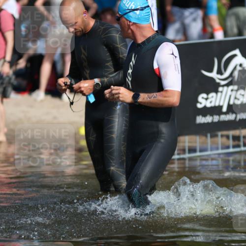 22.06.2025 - Viking Triathlon H.Heesch http://msf.ph/oto/8058839 22.06.2025 09:34:36 Schwimmen  meine-sportfotos.de