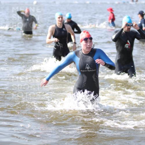 22.06.2025 - Viking Triathlon H.Heesch http://msf.ph/oto/8058851 22.06.2025 10:29:04 Schwimmen 7, 11, 12, 152, 200, 310, 384, 443, 458, 604, 628, 652 meine-sportfotos.de