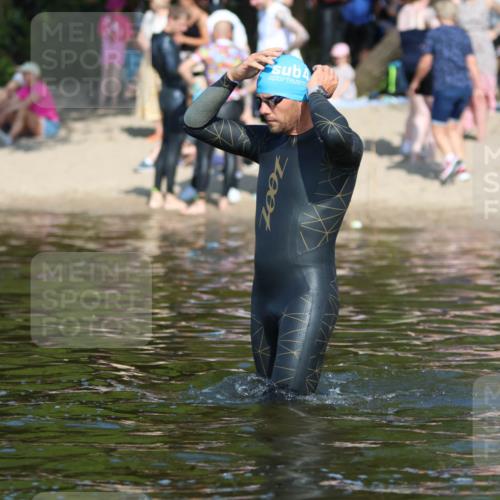 22.06.2025 - Viking Triathlon H.Heesch http://msf.ph/oto/8058852 22.06.2025 09:34:57 Schwimmen  meine-sportfotos.de