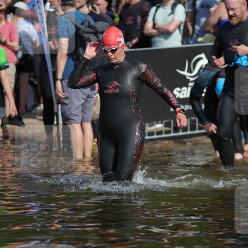 22.06.2025 - Viking Triathlon H.Heesch http://msf.ph/oto/8058861 22.06.2025 09:38:53 Schwimmen  meine-sportfotos.de