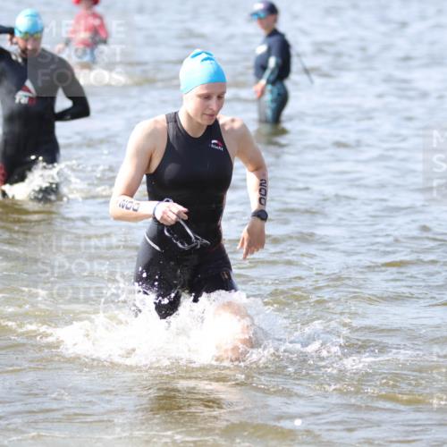 22.06.2025 - Viking Triathlon H.Heesch http://msf.ph/oto/8058863 22.06.2025 10:29:07 Schwimmen 7, 11, 12, 30, 33, 152, 200, 310, 384, 443, 458, 604, 628, 652 meine-sportfotos.de