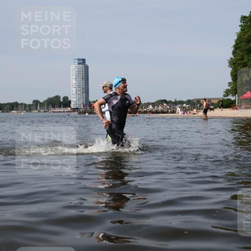 22.06.2025 - Viking Triathlon Michael Strokosch http://msf.ph/oto/8058904 22.06.2025 10:50:24 Schwimmen 24, 202, 418, 431, 463 meine-sportfotos.de