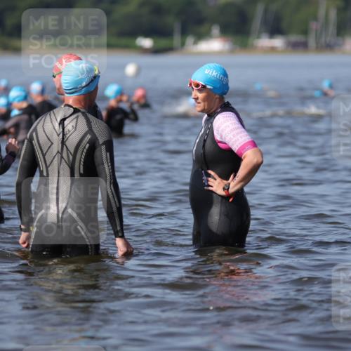 22.06.2025 - Viking Triathlon H.Heesch http://msf.ph/oto/8058910 22.06.2025 09:42:40 Schwimmen  meine-sportfotos.de