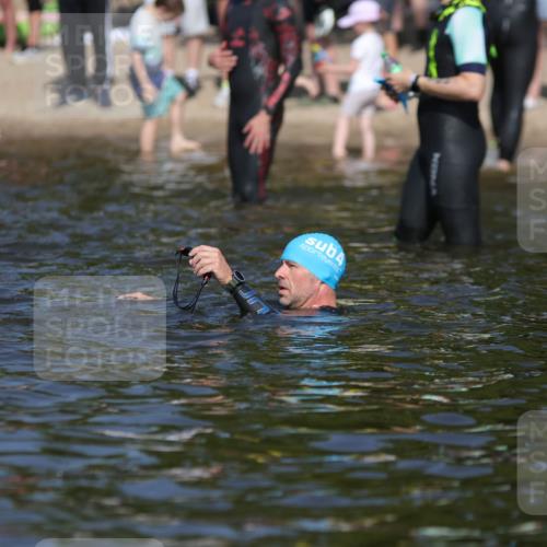 22.06.2025 - Viking Triathlon H.Heesch http://msf.ph/oto/8058917 22.06.2025 09:43:46 Schwimmen  meine-sportfotos.de