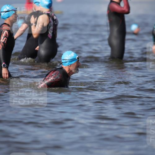 22.06.2025 - Viking Triathlon H.Heesch http://msf.ph/oto/8058922 22.06.2025 09:44:37 Schwimmen  meine-sportfotos.de