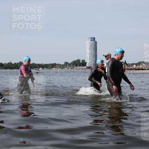 22.06.2025 - Viking Triathlon Michael Strokosch http://msf.ph/oto/8058944 22.06.2025 10:50:32 Schwimmen 24, 48, 202, 402, 418, 463, 533 meine-sportfotos.de