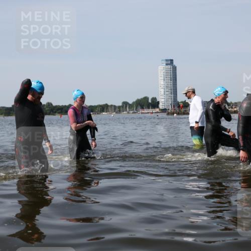 22.06.2025 - Viking Triathlon Michael Strokosch http://msf.ph/oto/8058951 22.06.2025 10:50:32 Schwimmen 24, 48, 202, 402, 418, 463, 533 meine-sportfotos.de