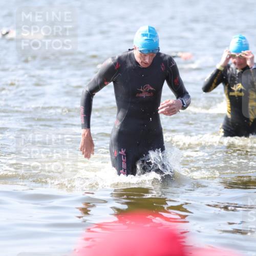 22.06.2025 - Viking Triathlon H.Heesch http://msf.ph/oto/8058967 22.06.2025 10:29:55 Schwimmen 175, 203, 264, 299, 374, 473 meine-sportfotos.de