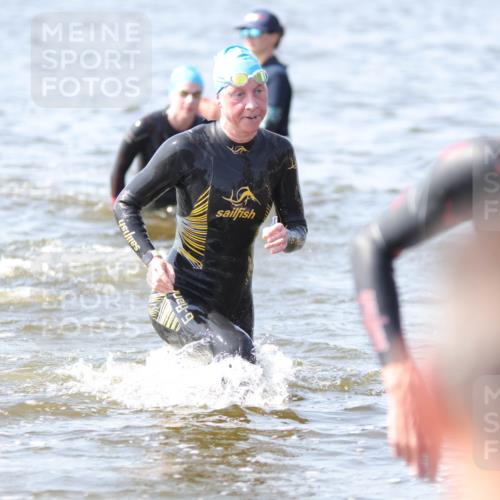 22.06.2025 - Viking Triathlon H.Heesch http://msf.ph/oto/8058985 22.06.2025 10:30:02 Schwimmen 132, 175, 203, 264, 299, 374, 473, 491, 626 meine-sportfotos.de