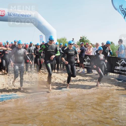 22.06.2025 - Viking Triathlon MichiJ http://msf.ph/oto/8058996 22.06.2025 10:03:52 Schwimmen 26, 54, 77, 108, 157, 215, 242, 296, 336, 383, 396, 451, 456, 495, 648 meine-sportfotos.de
