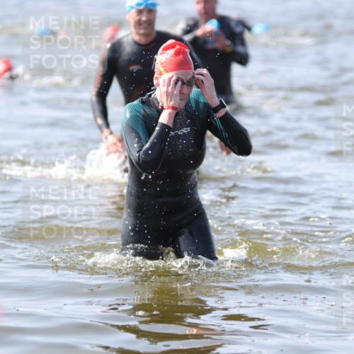 22.06.2025 - Viking Triathlon H.Heesch http://msf.ph/oto/8059010 22.06.2025 10:30:09 Schwimmen 132, 175, 203, 264, 374, 381, 491, 626, 643 meine-sportfotos.de