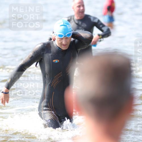 22.06.2025 - Viking Triathlon H.Heesch http://msf.ph/oto/8059023 22.06.2025 10:30:14 Schwimmen 132, 175, 203, 374, 381, 393, 491, 626, 643 meine-sportfotos.de