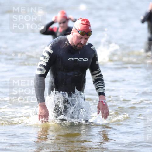 22.06.2025 - Viking Triathlon H.Heesch http://msf.ph/oto/8059038 22.06.2025 10:30:20 Schwimmen 132, 381, 393, 491, 551, 626, 643 meine-sportfotos.de