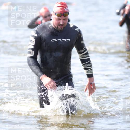 22.06.2025 - Viking Triathlon H.Heesch http://msf.ph/oto/8059047 22.06.2025 10:30:21 Schwimmen 132, 381, 393, 491, 551, 626, 643 meine-sportfotos.de