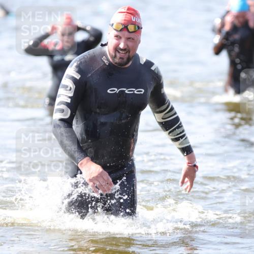 22.06.2025 - Viking Triathlon H.Heesch http://msf.ph/oto/8059049 22.06.2025 10:30:21 Schwimmen 132, 381, 393, 491, 551, 626, 643 meine-sportfotos.de