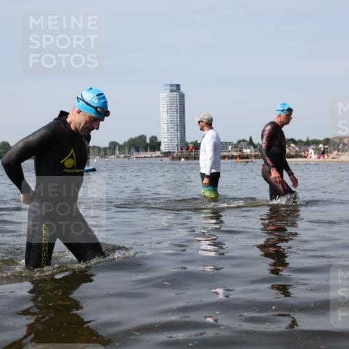 22.06.2025 - Viking Triathlon Michael Strokosch http://msf.ph/oto/8059059 22.06.2025 10:50:55 Schwimmen 308, 523, 543 meine-sportfotos.de
