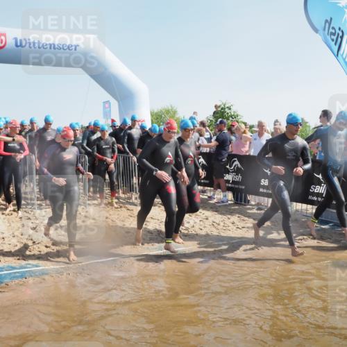 22.06.2025 - Viking Triathlon MichiJ http://msf.ph/oto/8059060 22.06.2025 10:03:57 Schwimmen 26, 54, 77, 215, 220, 242, 315, 336, 383, 396, 433, 451, 495, 639, 657 meine-sportfotos.de
