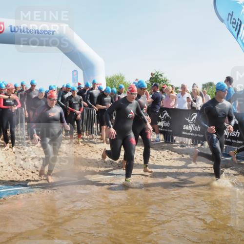 22.06.2025 - Viking Triathlon MichiJ http://msf.ph/oto/8059065 22.06.2025 10:03:57 Schwimmen 26, 54, 77, 215, 220, 242, 315, 336, 383, 396, 433, 451, 495, 639, 657 meine-sportfotos.de