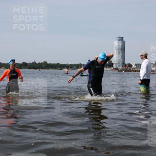 22.06.2025 - Viking Triathlon Michael Strokosch http://msf.ph/oto/8059077 22.06.2025 10:51:01 Schwimmen 308, 484, 523, 543 meine-sportfotos.de