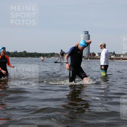 22.06.2025 - Viking Triathlon Michael Strokosch http://msf.ph/oto/8059083 22.06.2025 10:51:01 Schwimmen 308, 484, 523, 543 meine-sportfotos.de