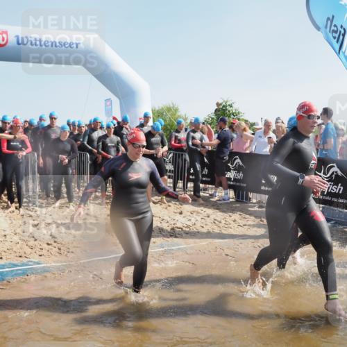 22.06.2025 - Viking Triathlon MichiJ http://msf.ph/oto/8059092 22.06.2025 10:03:58 Schwimmen 26, 54, 77, 215, 220, 242, 315, 336, 383, 396, 433, 451, 495, 639, 657 meine-sportfotos.de