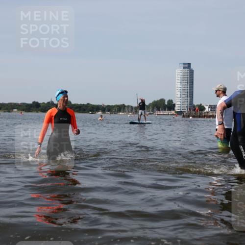 22.06.2025 - Viking Triathlon Michael Strokosch http://msf.ph/oto/8059099 22.06.2025 10:51:02 Schwimmen 308, 436, 484, 523, 543 meine-sportfotos.de
