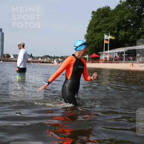 22.06.2025 - Viking Triathlon Michael Strokosch http://msf.ph/oto/8059139 22.06.2025 10:51:06 Schwimmen 308, 436, 484, 523, 543 meine-sportfotos.de