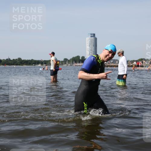 22.06.2025 - Viking Triathlon Michael Strokosch http://msf.ph/oto/8059184 22.06.2025 10:41:08 Schwimmen 153, 314, 389, 496, 631 meine-sportfotos.de