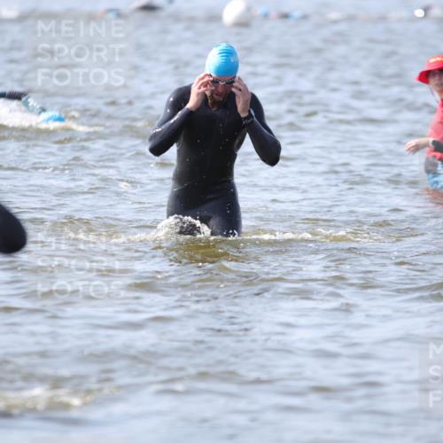 22.06.2025 - Viking Triathlon H.Heesch http://msf.ph/oto/8059186 22.06.2025 10:31:16 Schwimmen 3, 8, 216, 236, 237, 311, 330, 469, 549 meine-sportfotos.de